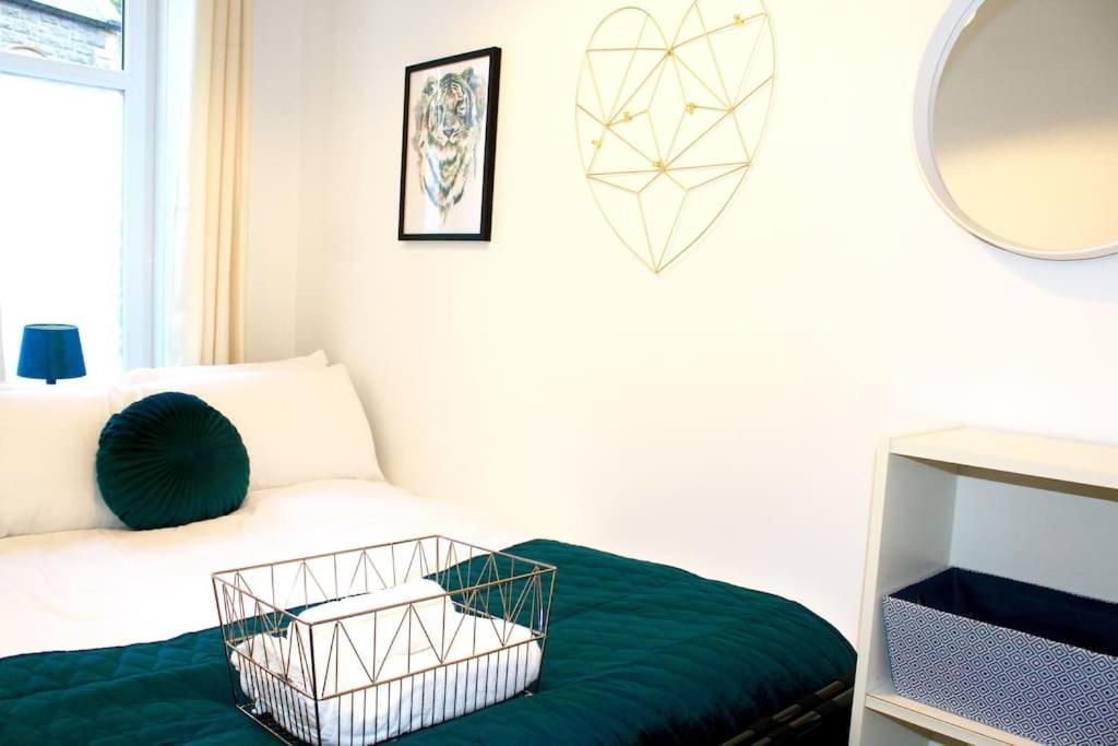 Flat 12A - Central, Modern, Bright Apartment With Free Wifi Обан Экстерьер фото